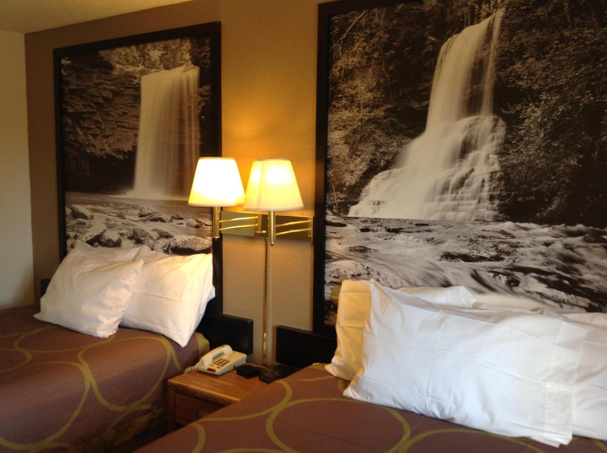 Super 8 By Wyndham Winchester Va Eksteriør billede