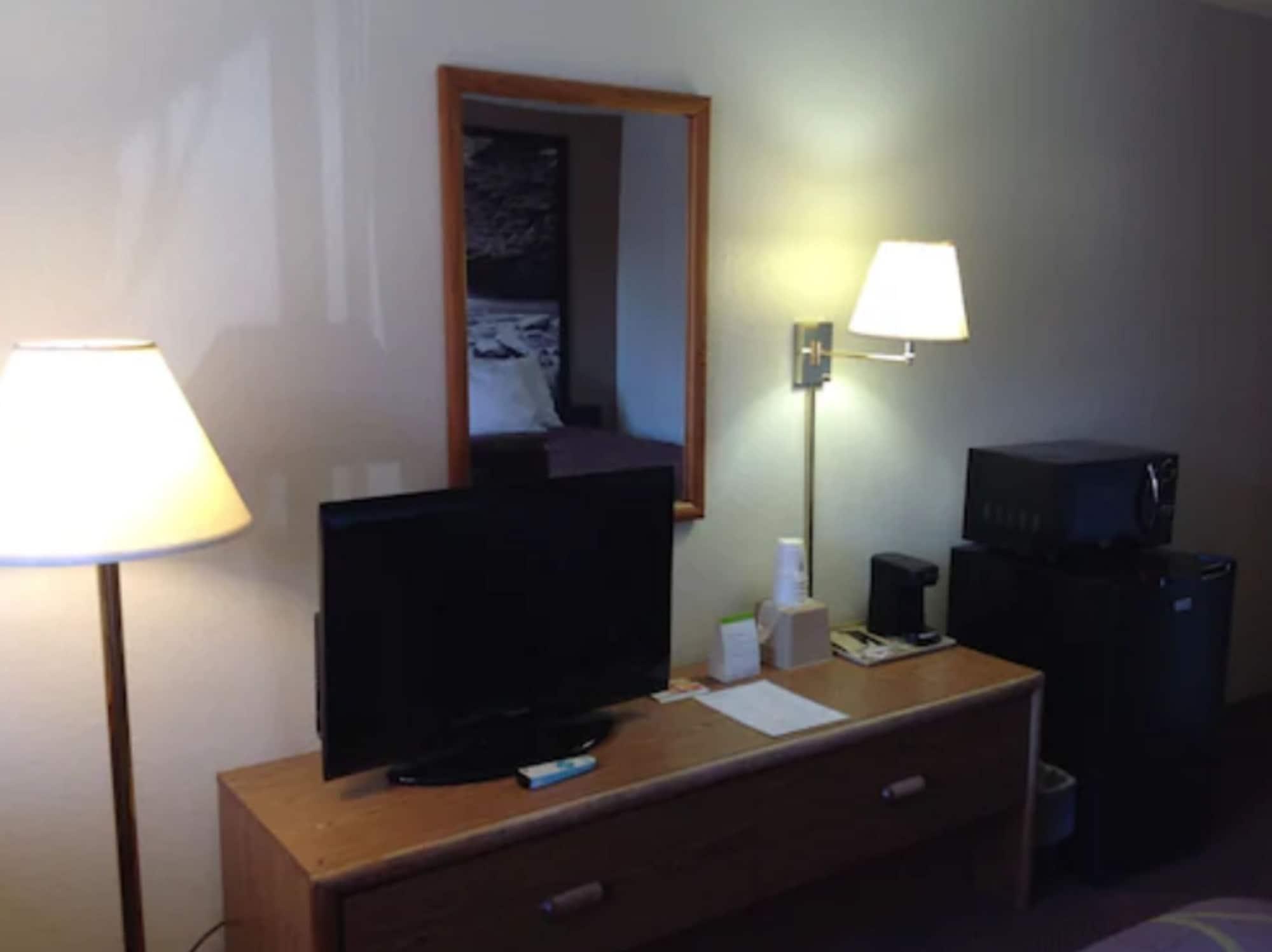 Super 8 By Wyndham Winchester Va Eksteriør billede